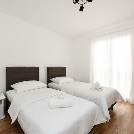 July Apartment Zadar Buitenkant foto