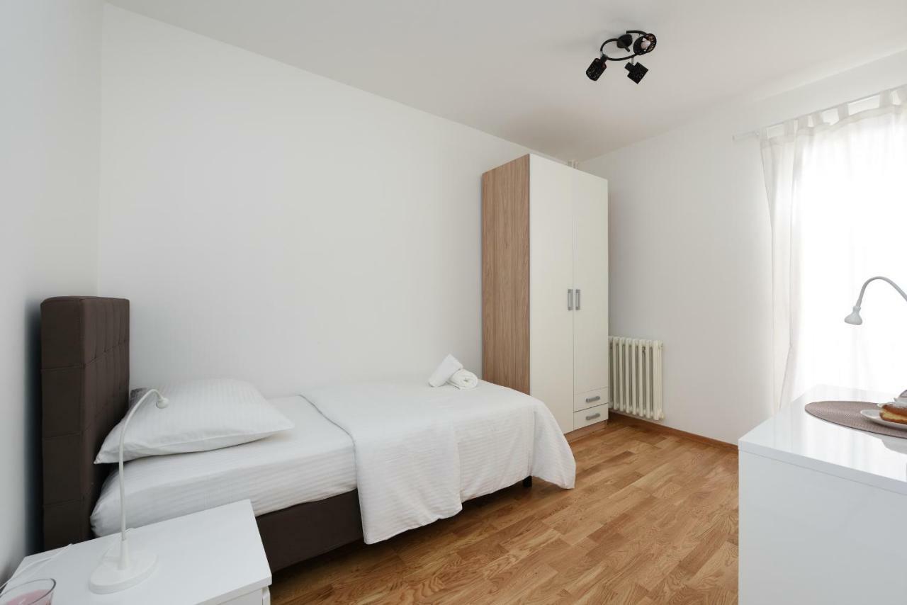 July Apartment Zadar Buitenkant foto